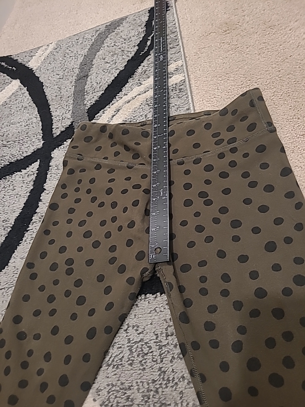 Pact organic cotton blend Olive cheetah print leggings Medium - Picture 4 of 9